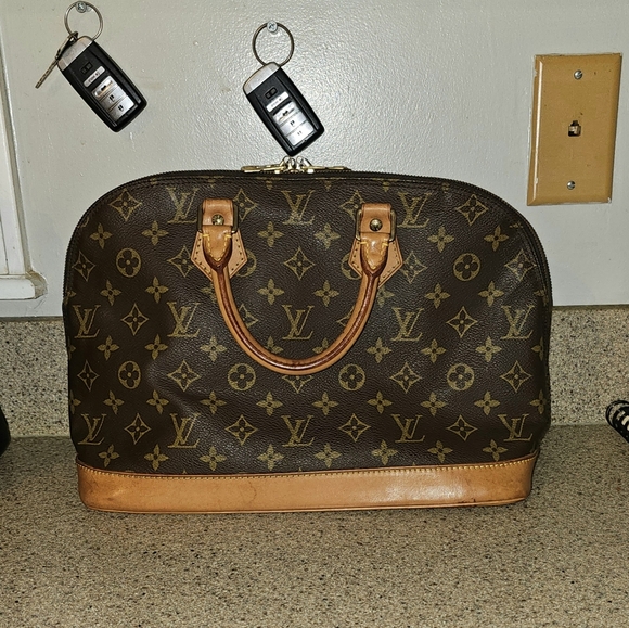 Louis Vuitton Handbags - Louis Vuitton Monogram Alma Pm